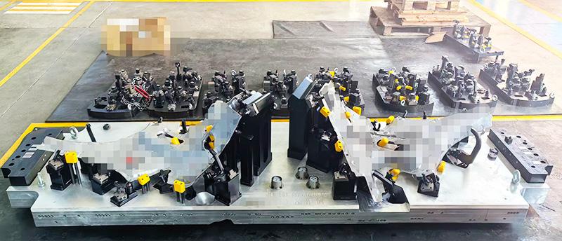 轻量化升级 CNC 纵梁夹具,全方位适配多角度多工位精密加工